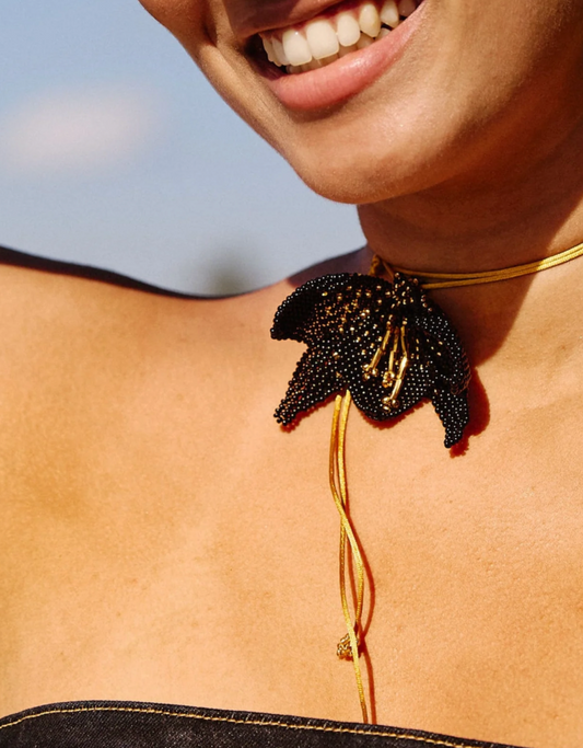 ORCHID NECKLACE