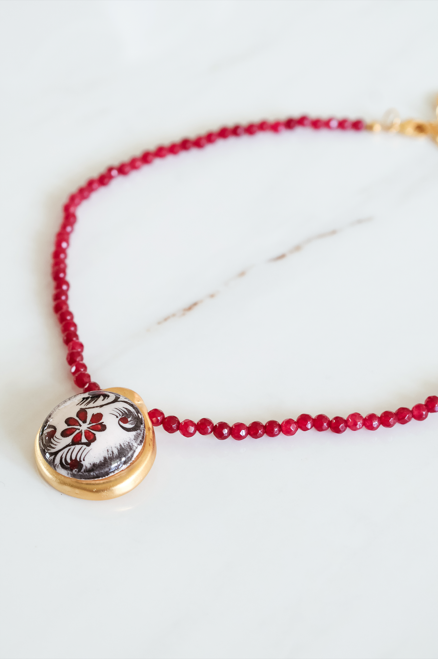 RED FLOWER NECKLACE